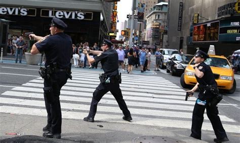New York Police Followed Training In Fatal Shooting Near Times Square Officials Said The New