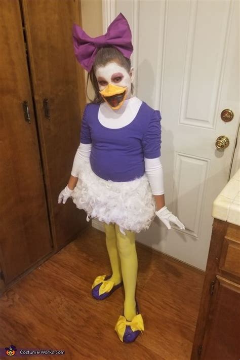 Daisy Duck Halloween Costume Contest At Costume In 2021