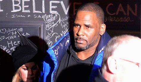 Kelly's manager charged with phone threats to theater. R Kelly's Bail Set At $1Million As Rapper May Face Life In ...
