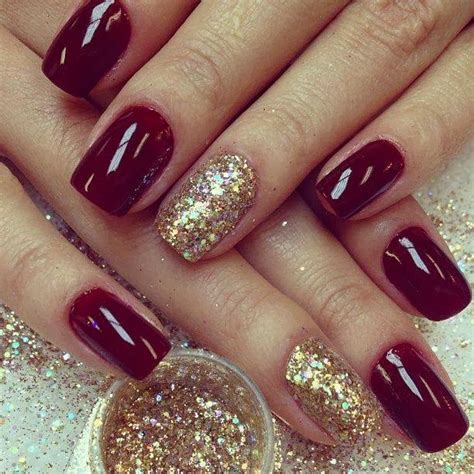 A manicure/pedicure kit must be purchased to complete service. Merry Xmas - custom gel glitz mix golden gel nails ...