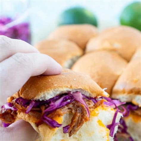 Easy Bbq Pulled Pork Sliders With Red Cabbage Slaw Play Party Plan
