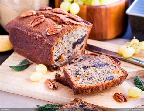 Each serving provides 408 kcal, 8g protein, 55.5g carbohydrates (of which 32g sugars), 16g fat (of which 2.5g saturates), 3g fibre and. Banana Orange Raisin Bread Recipe