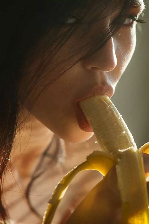 Banana Nudes By SineQuaNon001