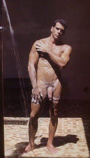 Chris Liked To Shower Last Phnix