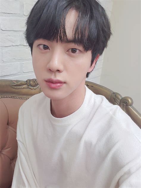 All Of The Selfies Btss Jin Took In 2020 To Prove He Hasnt Aged In 7