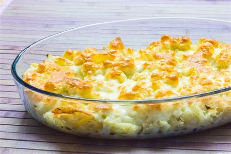 Faites et partagez cette recette de cinabbon low mock carb. Recette - Gratin de chou-fleur à la crème de Saint Agur en ...