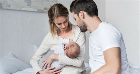 Theres A Huge Debate Over Husbands Breastfeeding Tips For Men