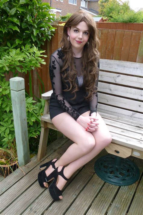 What's the best time to take pictures outside? Lucy's Blog — Pictures | Outside Love this outfit, present ...