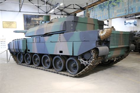 Livraison offerte en magasin ✓. The Leclerc - main French battle tank • All PYRENEES ...