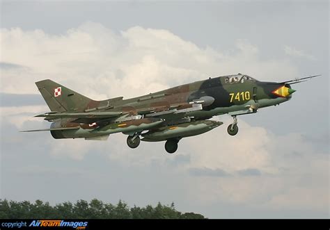 Sukhoi Su 22 Fitter 7410 Aircraft Pictures And Photos