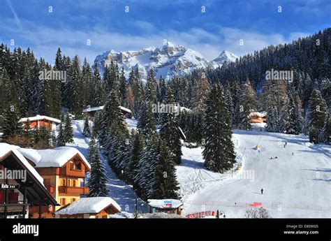 Madonna Di Campiglio Italy Ski Stock Photo Alamy