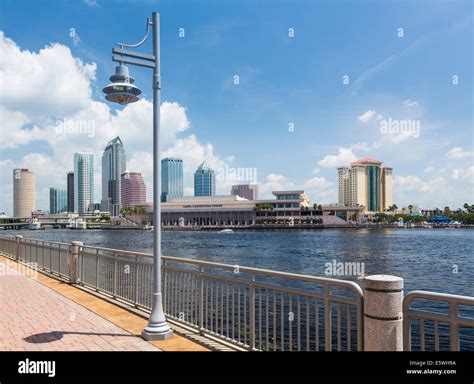 Skyline Der Stadt Tampa Tampa Florida Usa Stockfotografie Alamy