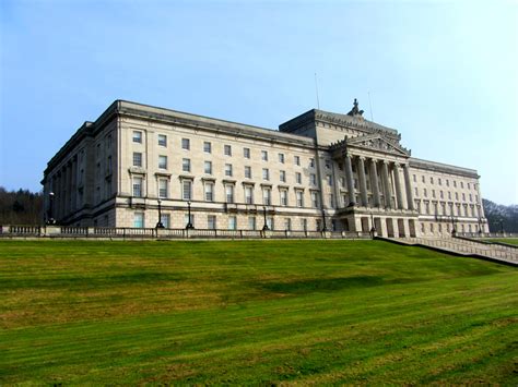 Northern Ireland's Parliament Building, Cow manure & Never, Never, Never! | Curious Ireland