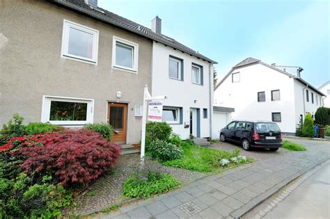 10 firmen für garagen krefeld. Charmantes Wohlfühl-Reihenhaus mit Garage in Krefeld ...