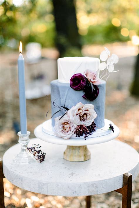 Summer Wedding Cakes That Speak To The Season Martha Stewart Weddings