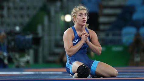 Helen Maroulis Wins Usa S First Ever Gold Medal In Women S Wrestling