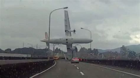 Taiwan Plane Crash What We Can Learn About The Transasia Airways Crash