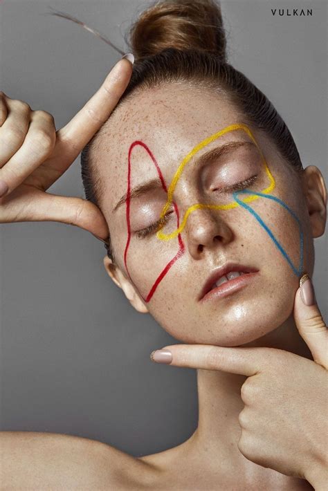 Dramatic Face Paint Editorials Geometric Beauty Face Beauty Makeup