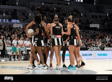 Melbourne Australia May Collingwood Magpies Huddle Before The Start Of The Suncorp Super