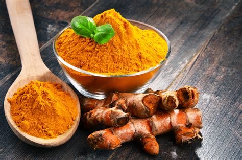 Selain pewarna buatan, ada beberapa bahan pewarna alami untuk menimbulkan warna merah pada makanan, seperti yang dilansir dari thekitchn berikut ini warna air akan berubah menjadi merah. Deretan Pewarna Alami Makanan dengan Warna yang Memukau ...