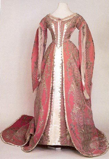 Russian Court Dress Of The Empress Marie Feodorovna C1866 Historical Dresses Vintage Dresses