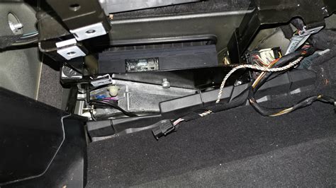 This is for us models only. 2005 X5 4.4i Amplifier - DSP or NonDSP - Xoutpost.com