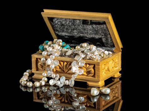 3904 Treasure Box Old Jewelry Photos Free And Royalty Free Stock