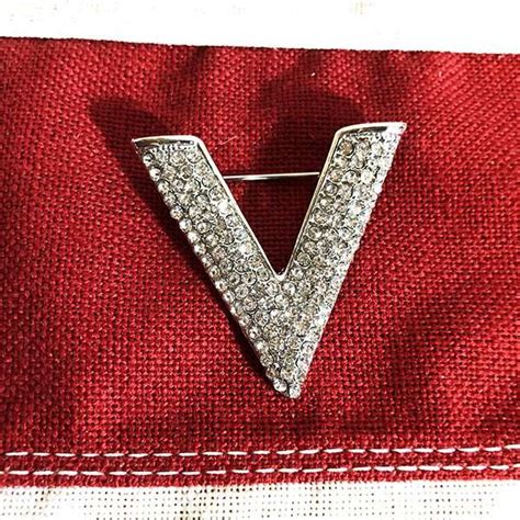 V Victory Rhinestone Pin Wwii Style Wwii Soldier