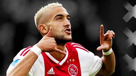 A moroccan soccer player, hakim ziyech is currently playing as the midfielder for national team of morocco and a dutch professional football club, ajax. Hakim Ziyech keen on Arsenal move