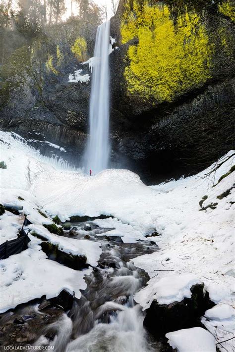 Latourell Falls Hike - Easy Waterfall Hikes Near Portland ...