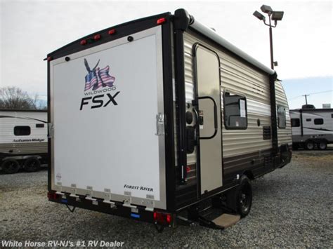 2018 Forest River Wildwood X Lite Fsx 180rt Front Bed Rear Cargo Area