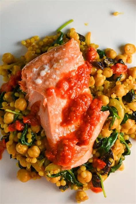 This production method gives bagels their distinctive taste, chewy texture, and shiny appearance. Spicy Salmon with Israeli Couscous & Chickpeas Recipe on ...