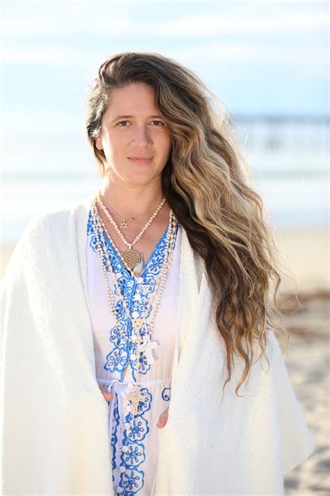 Real skills for endless love: Tschüss «Resting Bitch Face» dank Kundalini-Yoga - Sonrisa