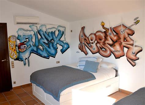 Graffitis y murales profesionales Barcelona Berok