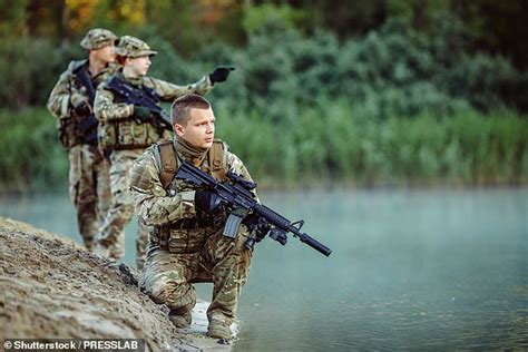Britains Sas Advertises For New Recruits To Support Covert Forces In