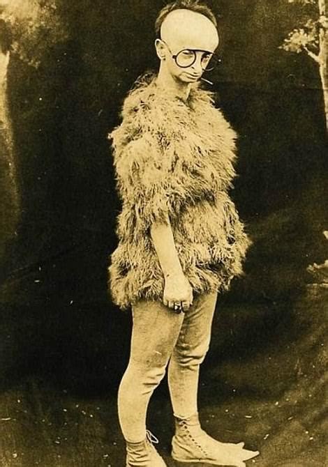 19th Century Freak Shows Revealed In Photos Daily Mail Online