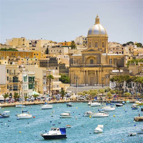 Malta is located in the mediterranean sea, about 60 mi (97 km) south of the southeast tip of sicily. Valletta, Malta, Stredozemné more, Destinácie, Plavby ...
