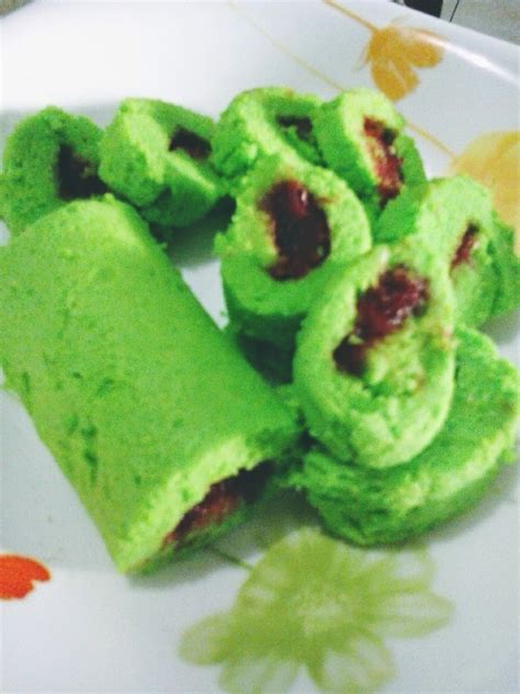 Your transaction has been approved. Me and My Kitchen: Bolu Gulung Kukus Pandan