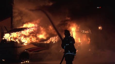 Blazing Fire Engulfs Motorhome / San Bernardino 4.18.20 - YouTube