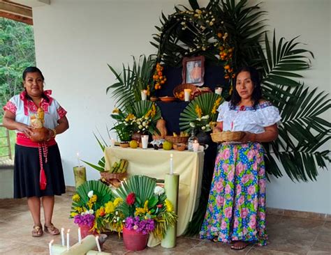 Altar Zoque De D A De Muertos Casa De La Ni Ez Ind Gena En La Gloria