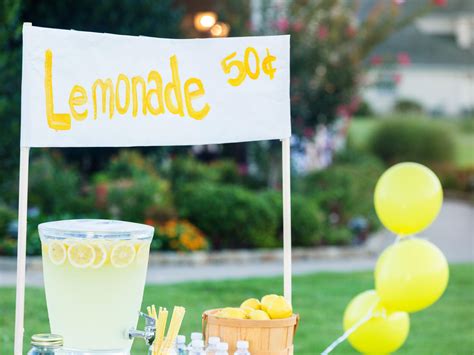Council Shuts Down Five Year Old Girls Lemonade Stand And Fines Her £