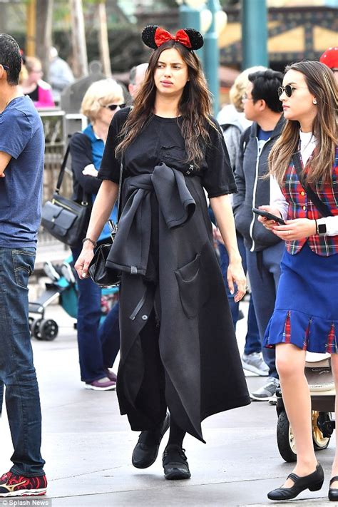 Irina shayk will have men buying their girlfriends pottery wheels for christmas after watching this clip. Pregnant Irina Shayk covers baby bump in Disneyland ...