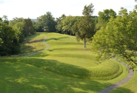 Mystery Of The Great Serpent Mound A 1348 Foot Prehistoric Puzzle In Ohio