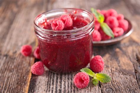 Dopo circa 45 minuti di bollitura la marmellata di limoni è pronta. Confettura di lamponi: la ricetta fatta in casa dalle ...