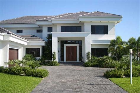 Contemporary Home with 4 Bdrms, 5555 Sq Ft | House Plan ...