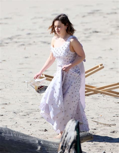 Emilia Clarke Hot Sleeveless Dress Maxi Dress English Actresses