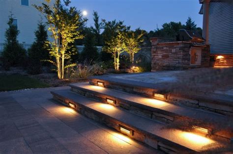 Garden shed and building ideas and designs. 12 Outdoor Romantic Step Lighting Ideas For Bringing Light ...