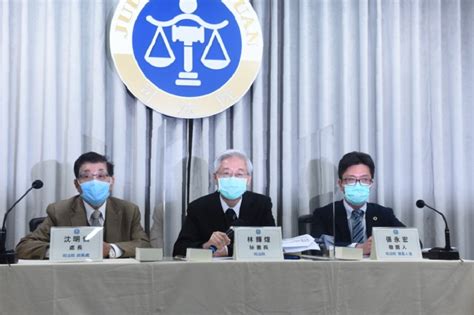 Every cloud has a silver lining. 【翁茂鍾案】監委們撩落去續查法官 促「已查不回」警政署快交報告 -- 上報 / 調查