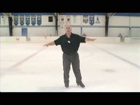 Skating backward is essential for figure skaters and hockey players, but it is also useful for anyone who wants to feel relaxed on the ice. How to Ice Skate : How to do Backward Strokes on Ice Skates | Kunstschaatsen