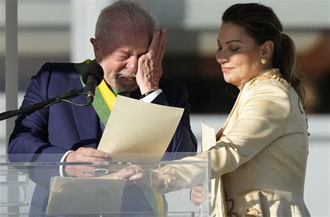 lula asumió su tercer mandato como presidente de brasil con el lema esperanza y reconstrucción